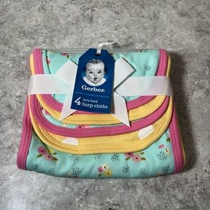 Gerber 4 terry lined burp cloth’s